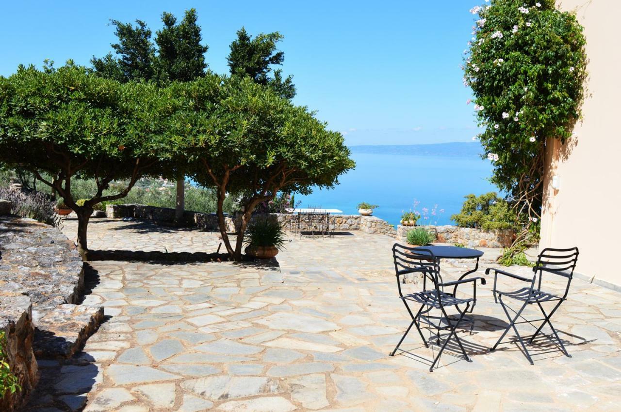 Ferienwohnung Aloe Meli Kalamata Exterior foto